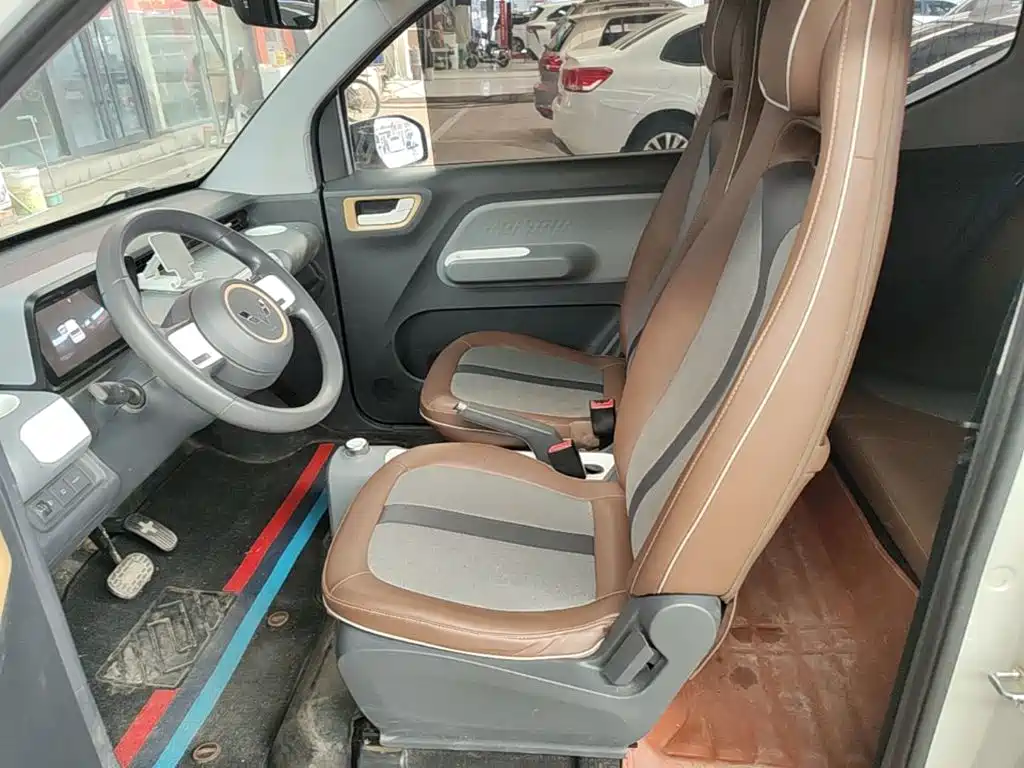 Wuling MINIEV — миниатюра 15