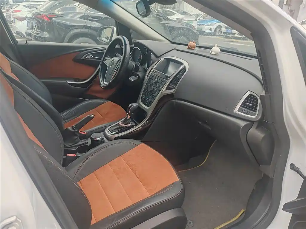 Buick Excelle — фотографии объявления, Фото 13