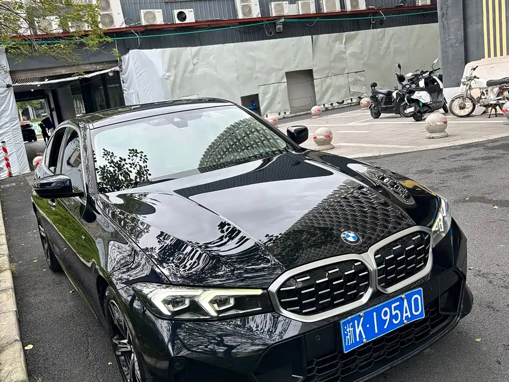 BMW 3 Series — миниатюра 3