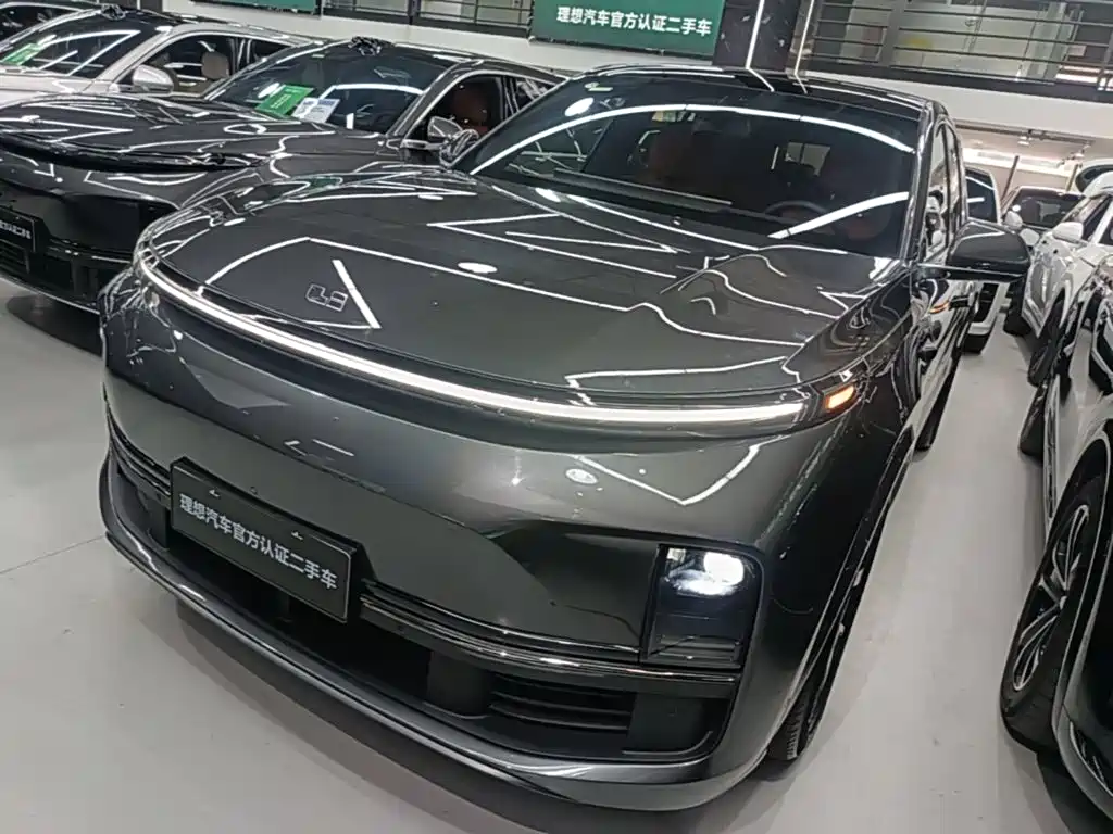 Li Auto L8