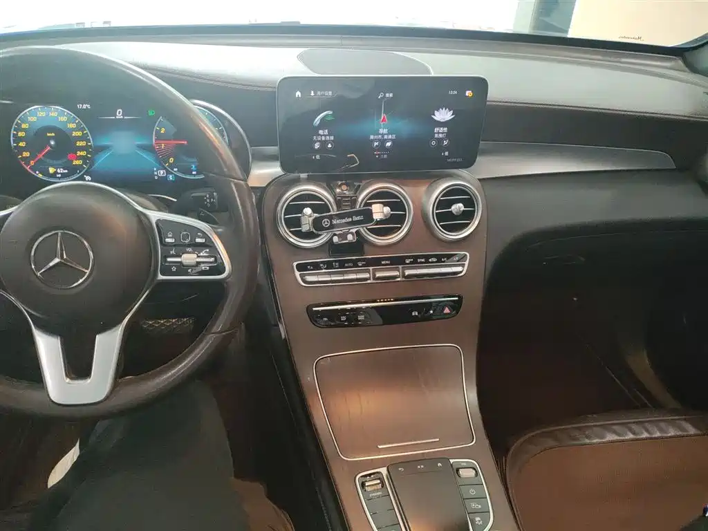 Mercedes-Benz GLC 2020 GLC 260 L 4MATIC Luxury