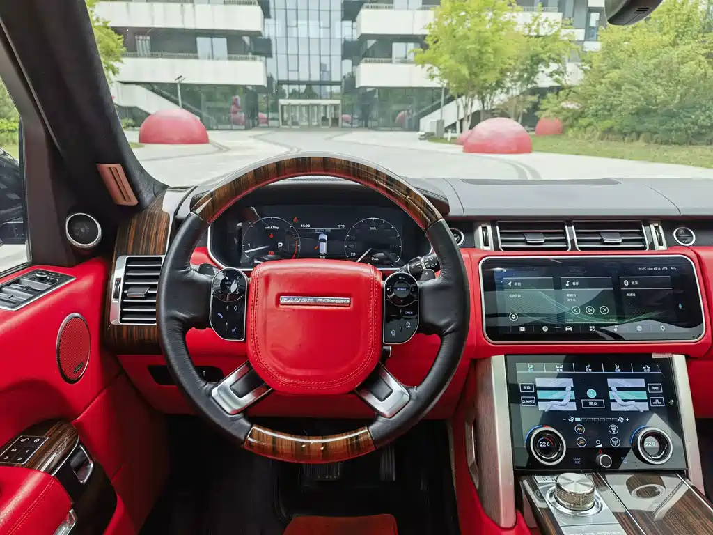 Land Rover Range Rover — миниатюра 11