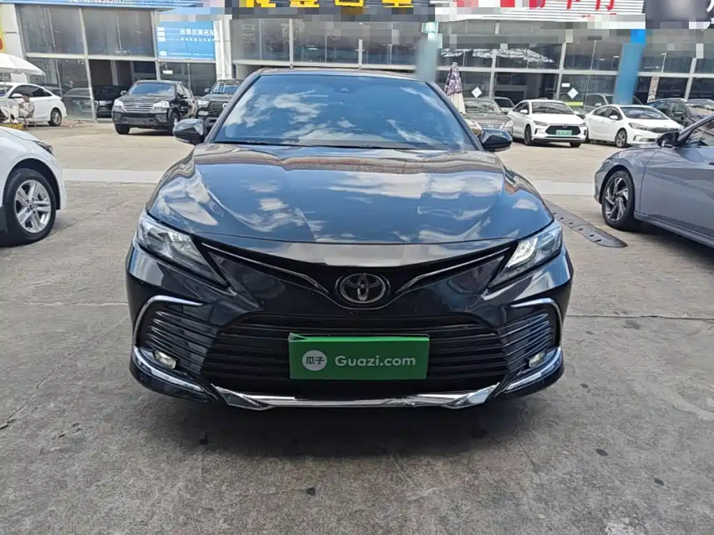 Toyota Camry 2023 2.0G Luxury
