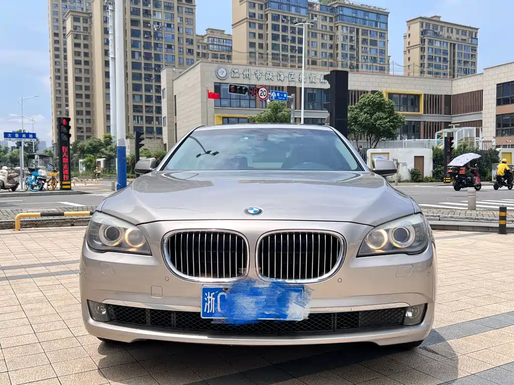 BMW 7 Series 7 2009 740Li Luxury