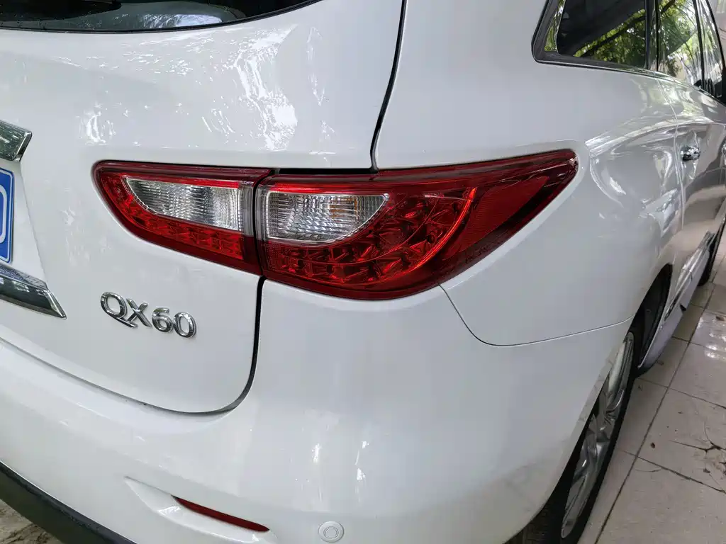 Infiniti QX60 2014 2.5 S/C Hybrid