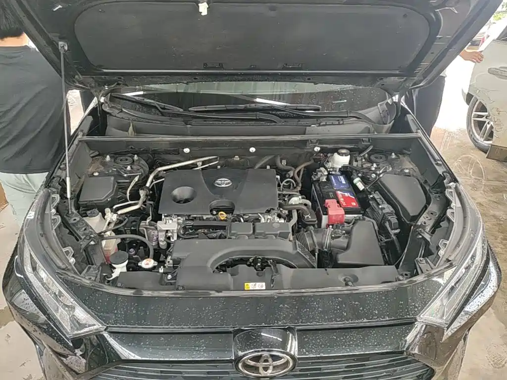 Toyota RAV4 — миниатюра 20