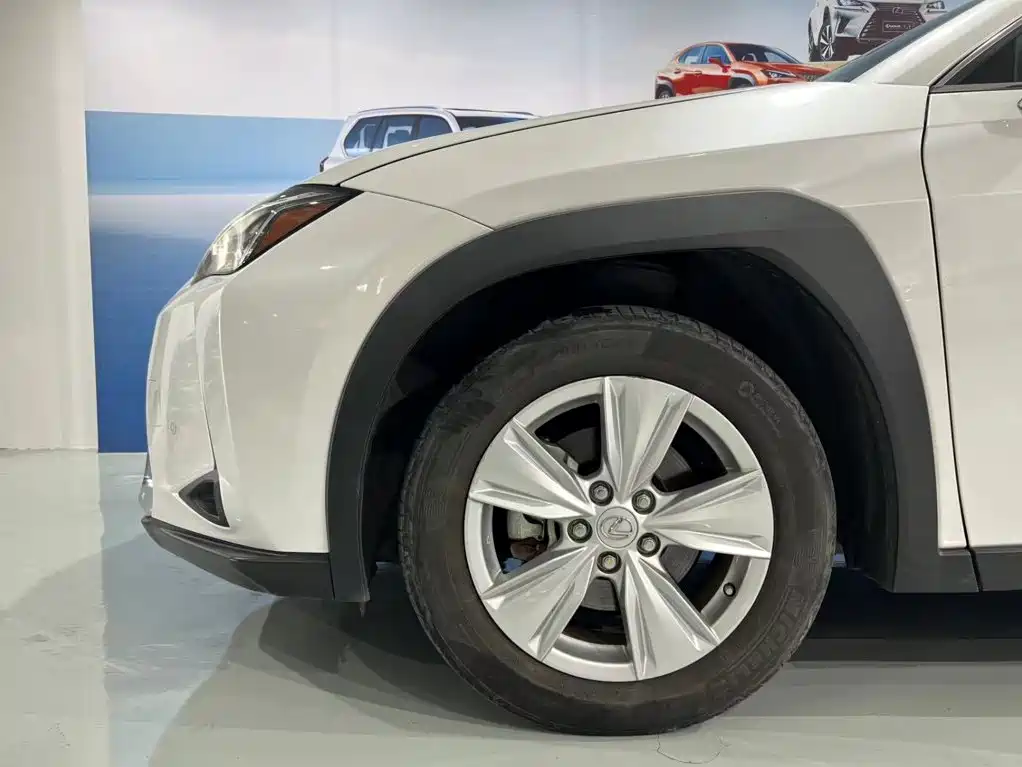 Lexus UX — миниатюра 10