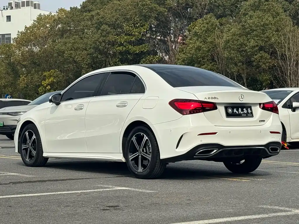 MERCEDES-BENZ A CLASS