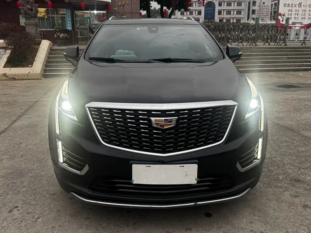 CADILLAC XT5