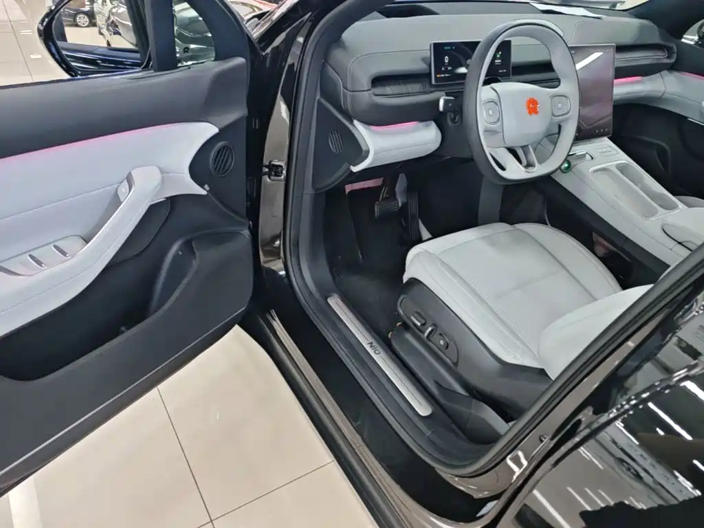 NIO ES6 — миниатюра 16