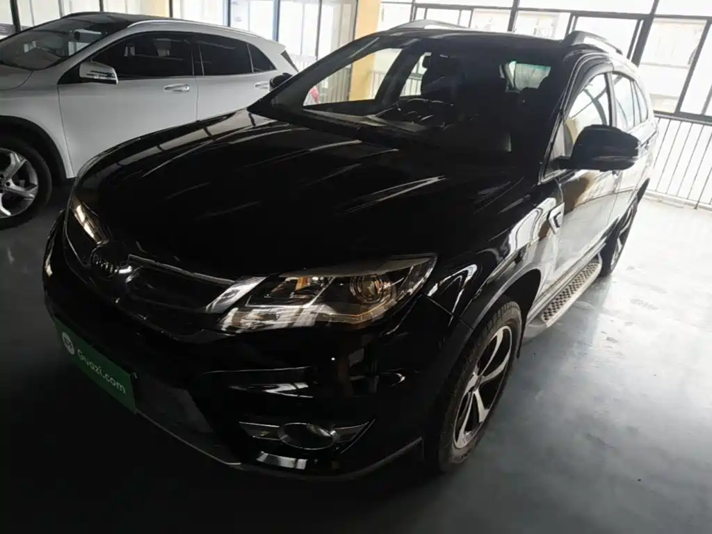 BYD S7 2015 2.0T AT Luxury