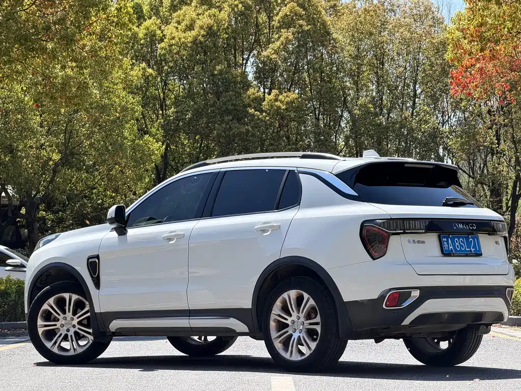 Lynk & Co 01 2017 2.0T Pro