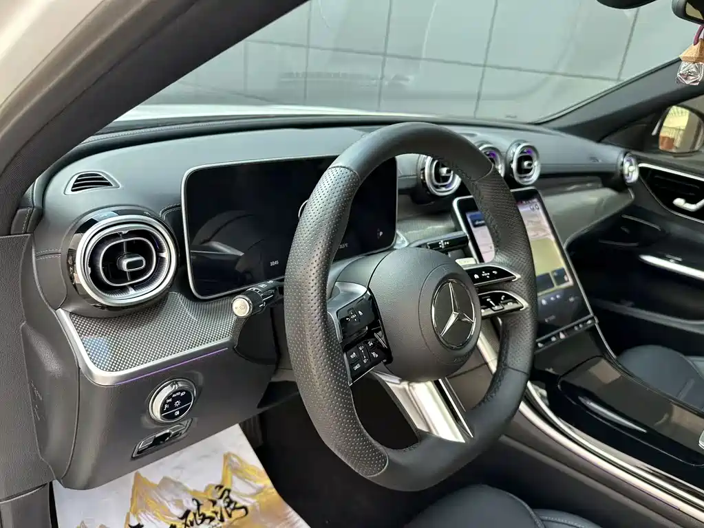 Mercedes-Benz C-Class — миниатюра 24