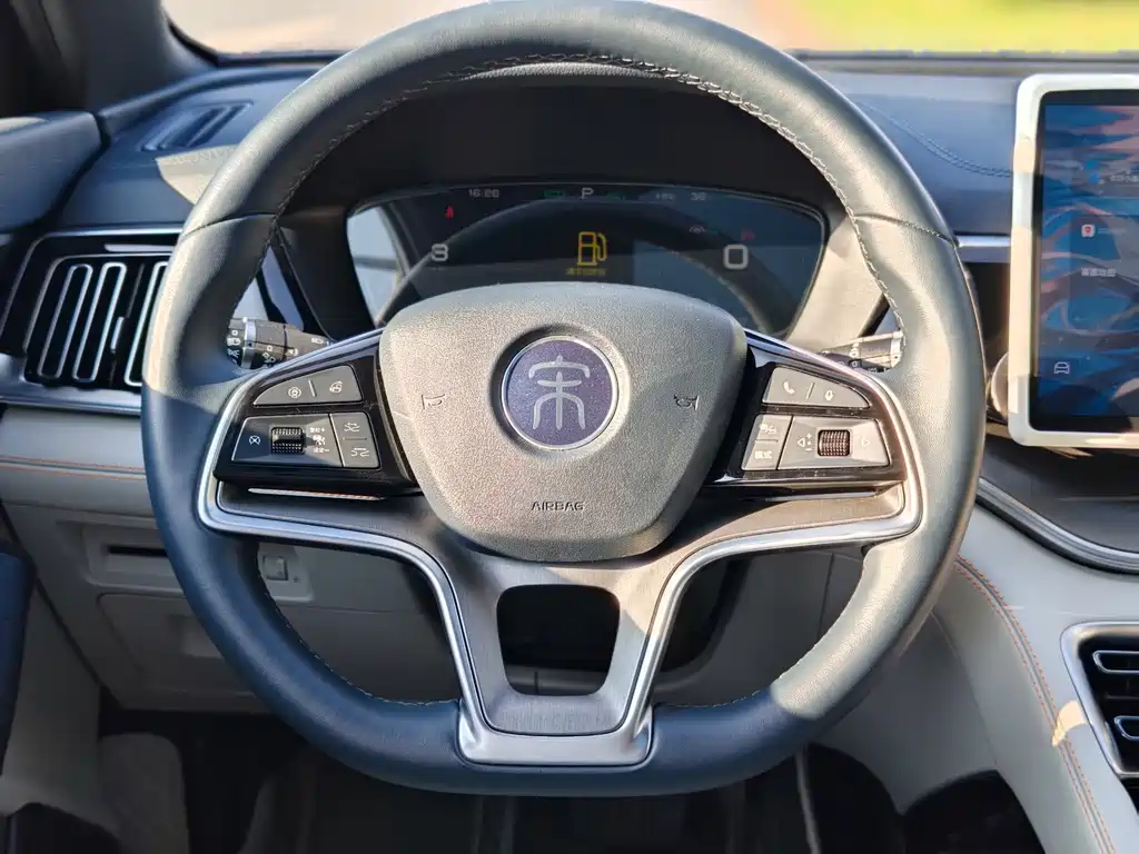 BYD PLUS New Energy — миниатюра 14