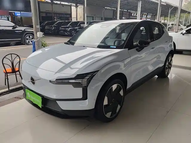 Volvo EX30