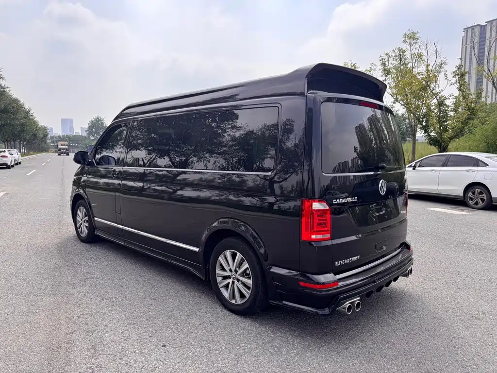 Volkswagen Caravelle — миниатюра 12