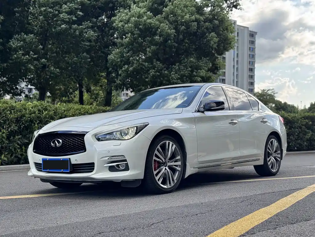 Infiniti Q50L 2017