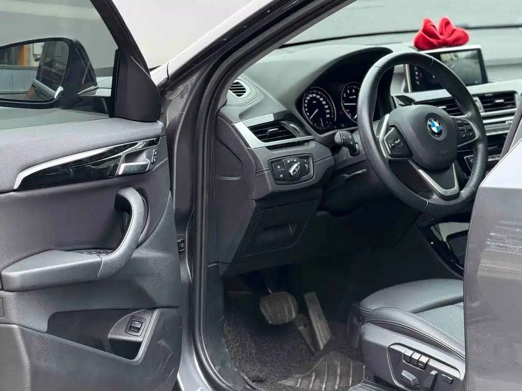 BMW X2 (Import) — миниатюра 5