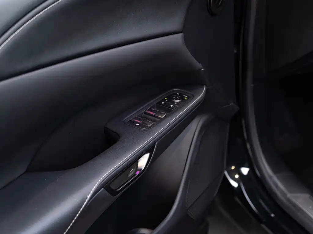 Lexus RX New Energy — миниатюра 21