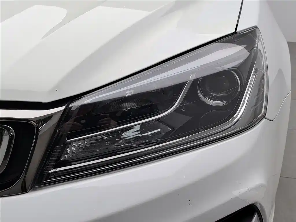 Geely Emgrand 2018 1.5L MT Luxury