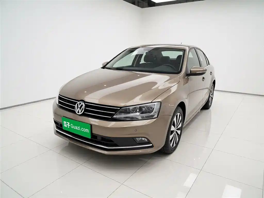 Volkswagen Sagitar 2016