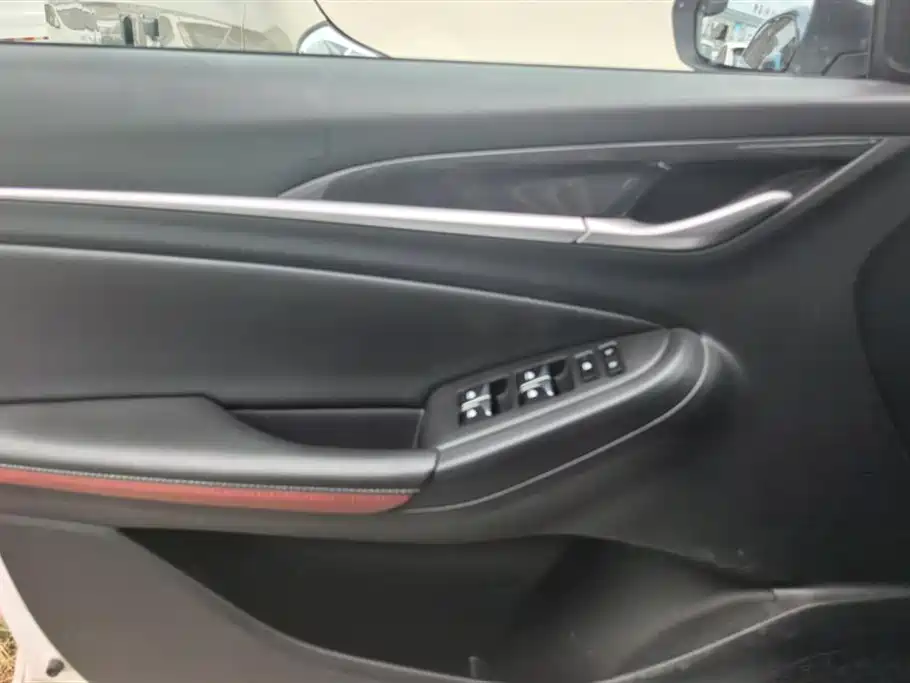 Changan Eado 2020 PLUS NE 1.4T GDI DCT Luxury