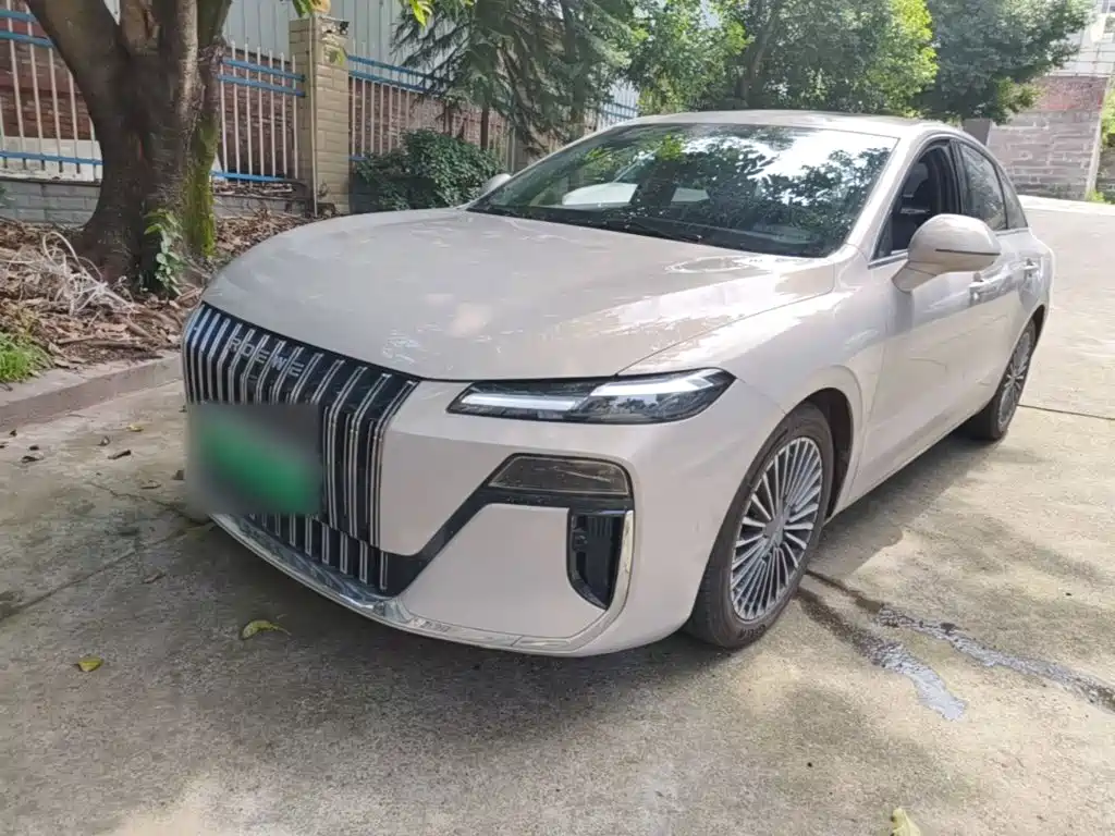Roewe M7 DMH 2025 160km Premium