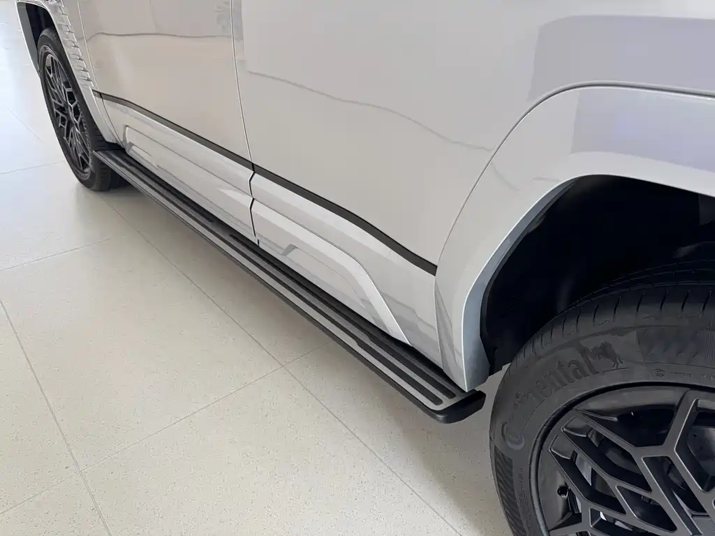 Yangwang U8 2026 Luxury