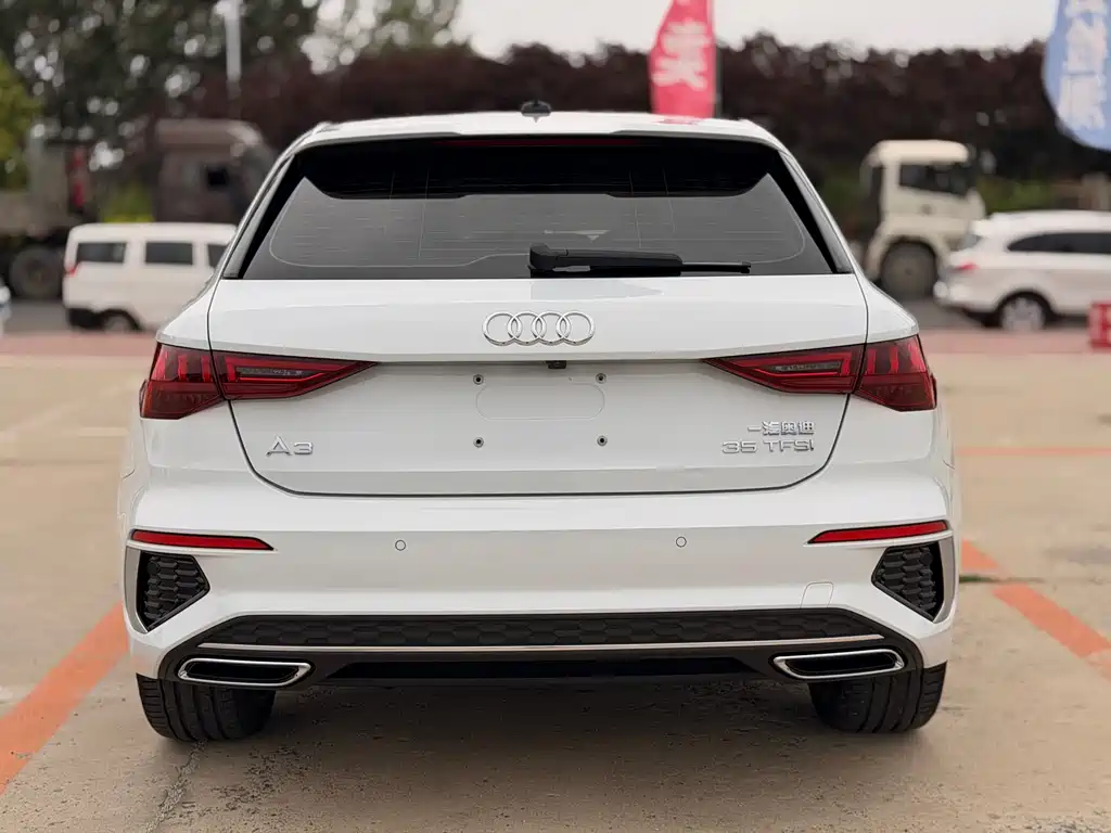 Audi A3 2023 Sportback 35 TFSI Fashion Sport