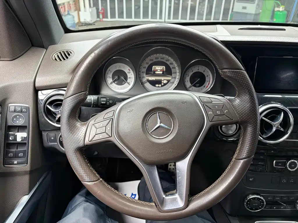 Mercedes-Benz GLK-Class — миниатюра 10