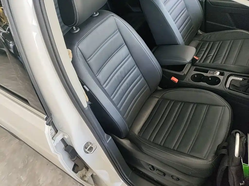 Volkswagen Touran — миниатюра 25