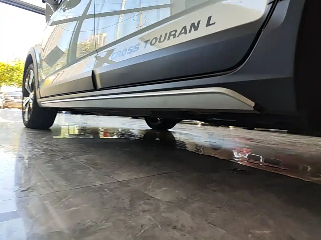 Volkswagen Touran — миниатюра 22