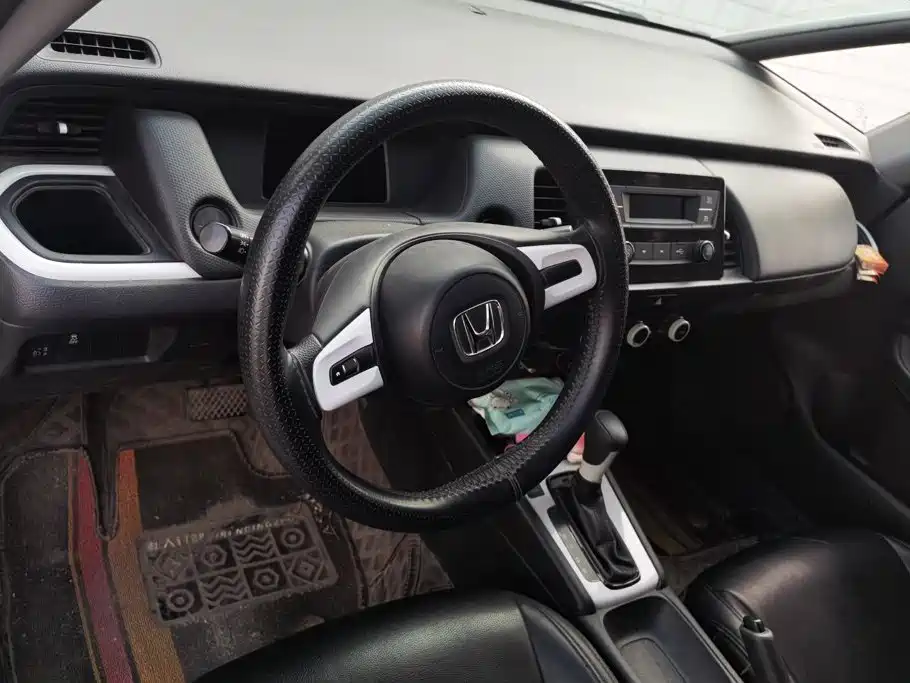 Honda Fit — миниатюра 15