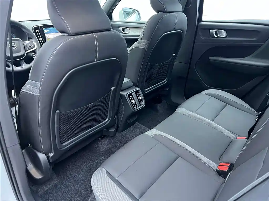Volvo XC40 — фотографии объявления, Фото 27