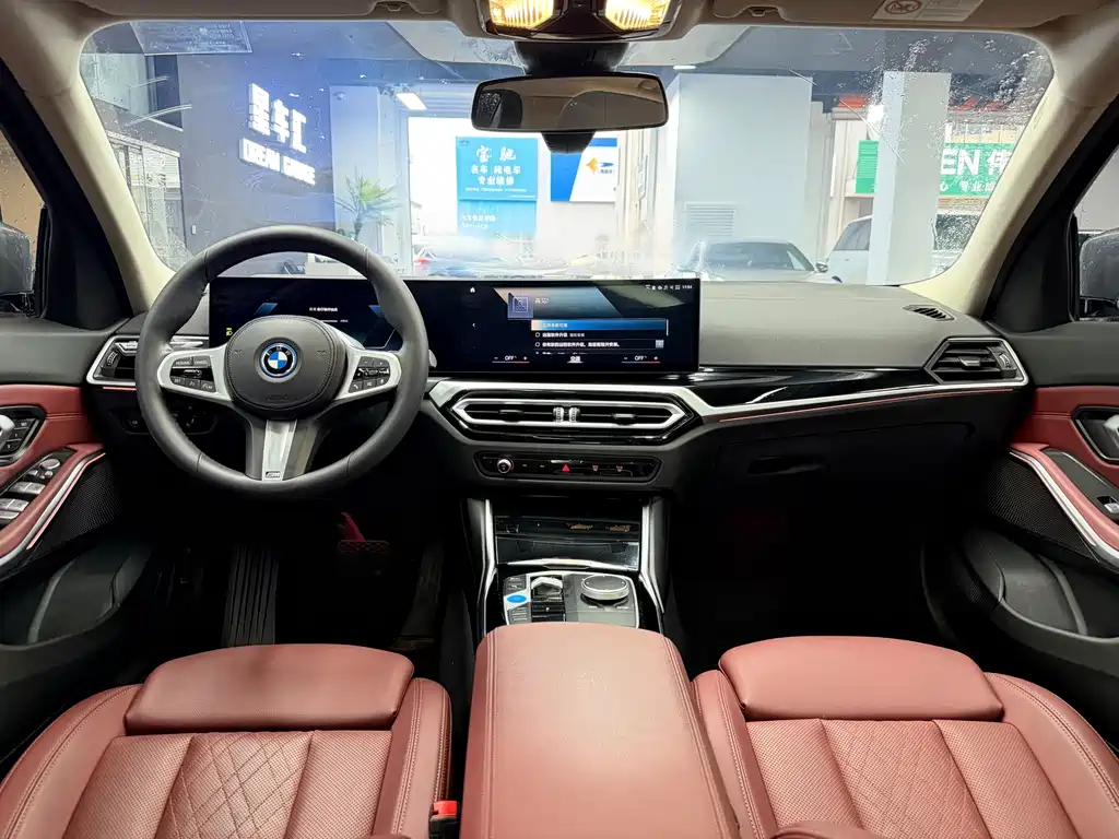 BMW i3 — миниатюра 6
