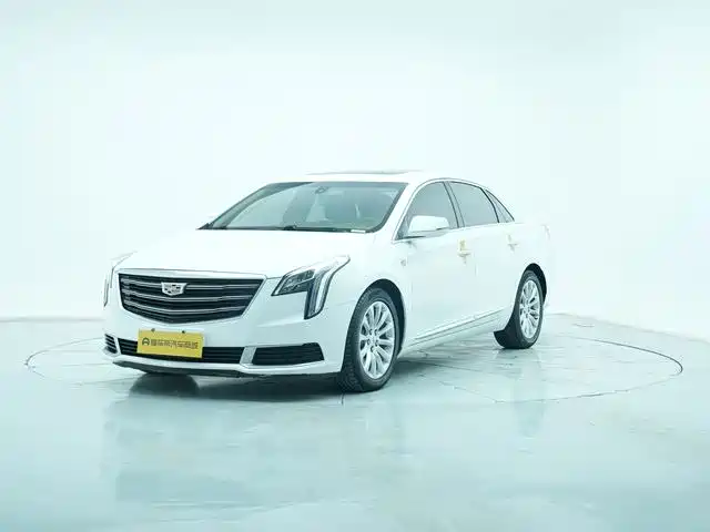 CADILLAC XTS