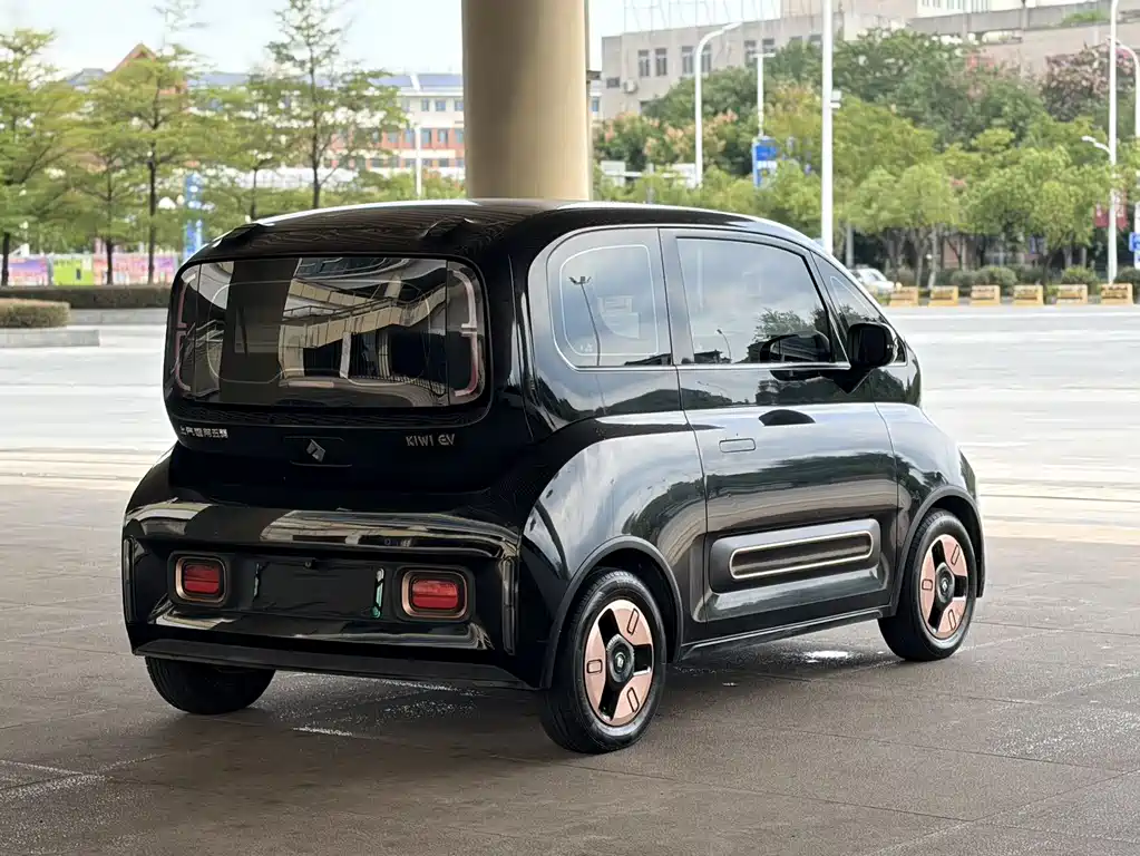 Baojun KiWi EV — миниатюра 5