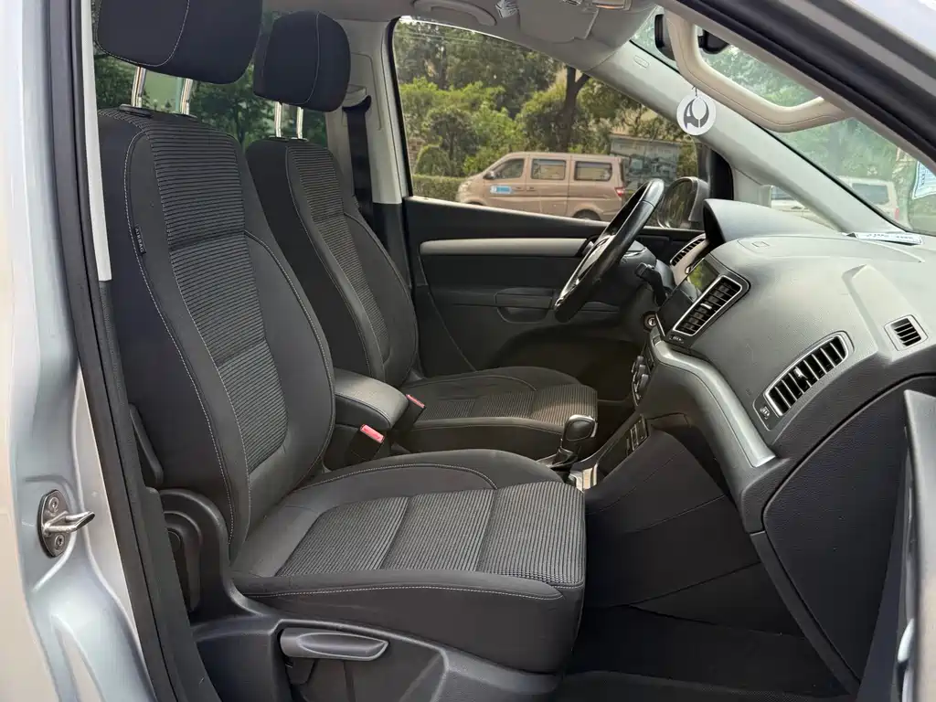 Volkswagen Sharan — миниатюра 15