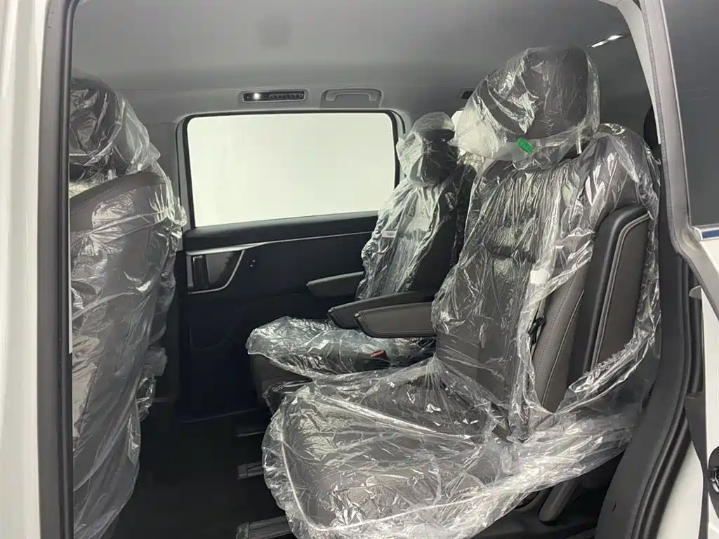 SAIC MAXUS EVERYONE 7