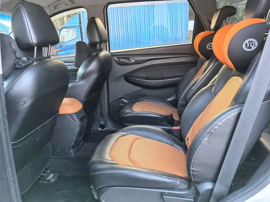 Wuling Hongguang S3 — миниатюра 15