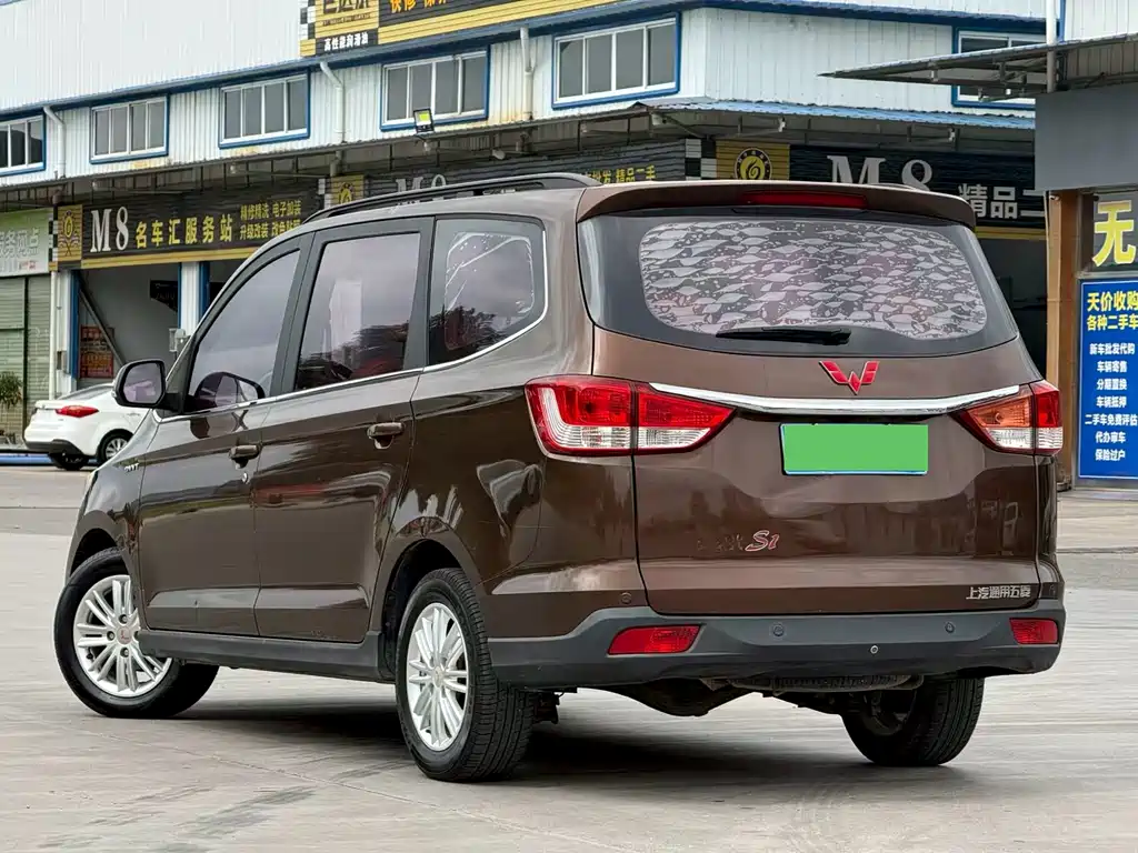 Wuling Hongguang — миниатюра 4