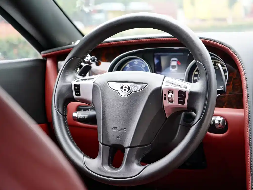 Bentley Continental 6.0T GT W12, фото 5