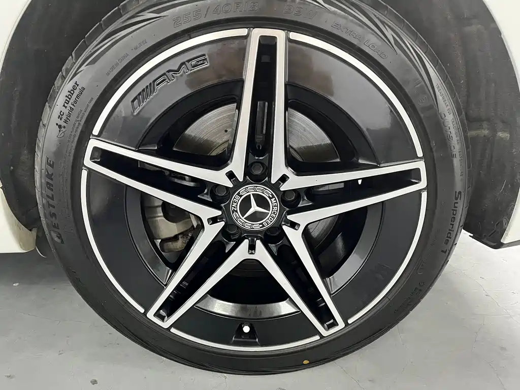 Mercedes-Benz C-Class — миниатюра 13