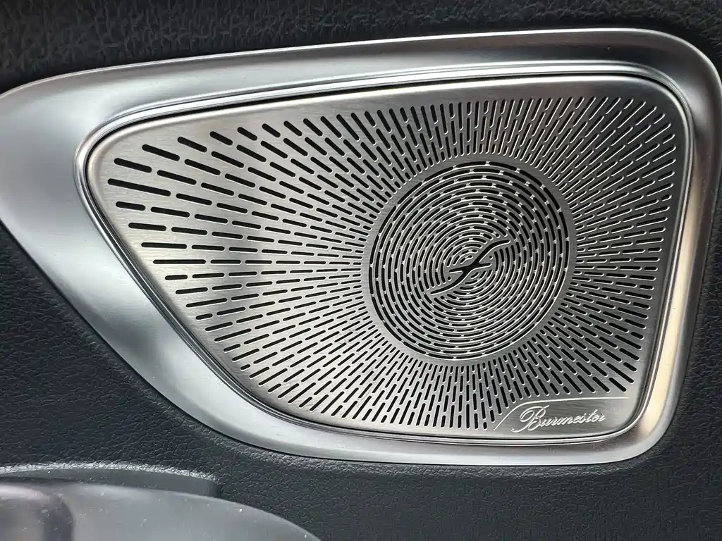 Mercedes-Benz C-Class — миниатюра 16