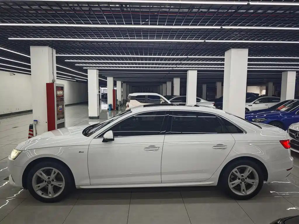 Audi A4L 2018 30 40 TFSI Fashion