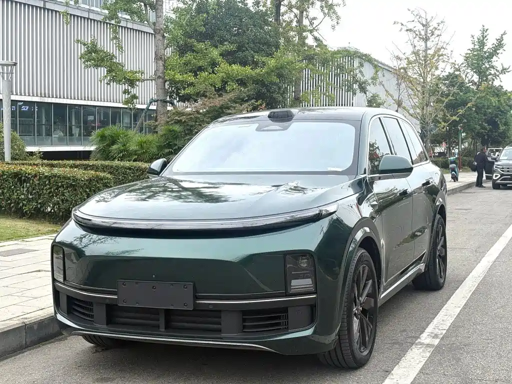 Li Auto Li L8