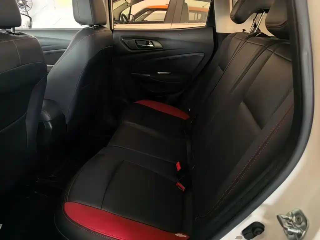 Changan CS15 — миниатюра 17