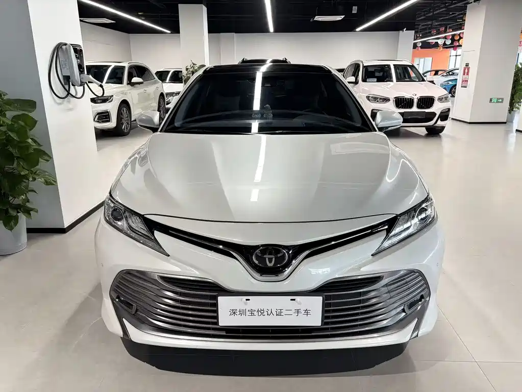Toyota Camry 2019 2.5G Luxury V