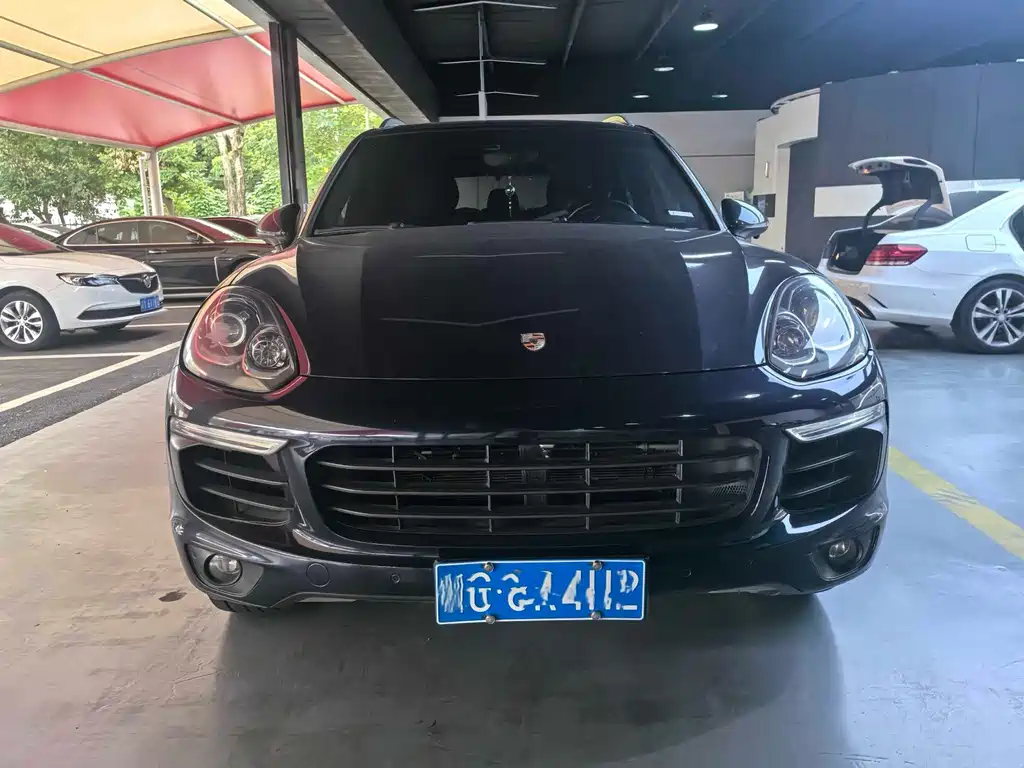 Porsche Cayenne — миниатюра 2