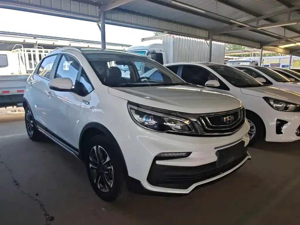 Geely Vision X3 — миниатюра 4